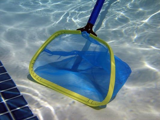 PCSTD Pelican Featherweight 16-Inch Residential Leaf Rake